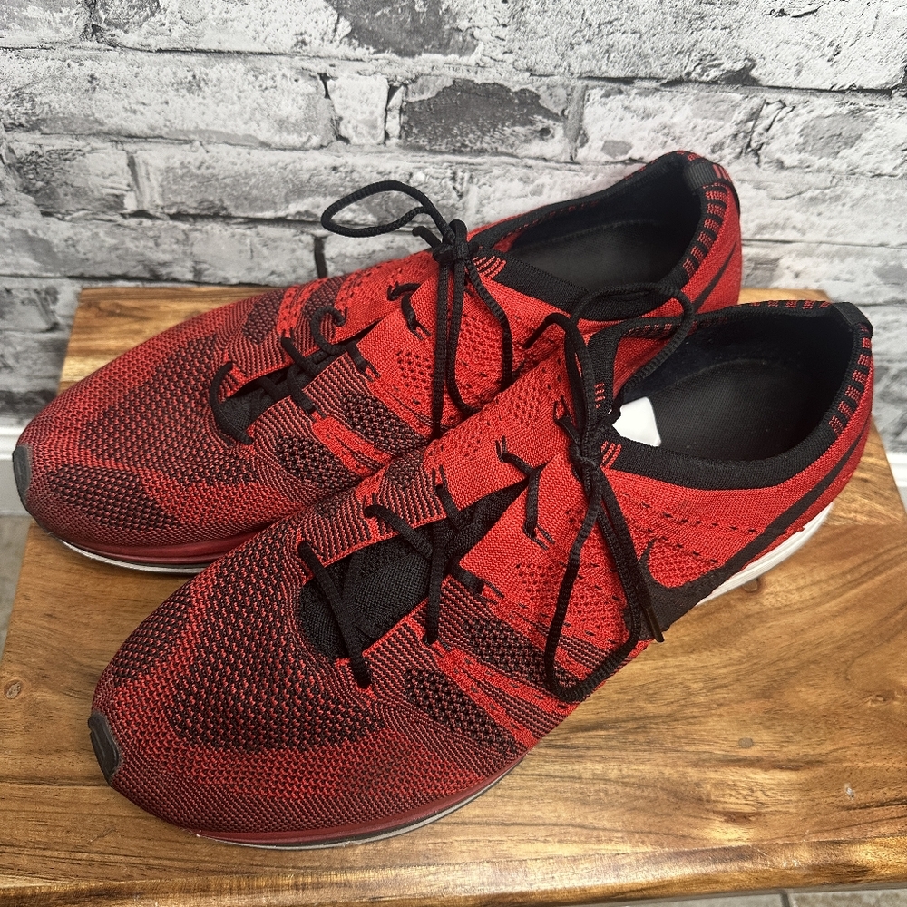 EUC Nike Flynit Trainer Running Shoes Size 13 University Red Black (AH8396-601) - Picture 3 of 12